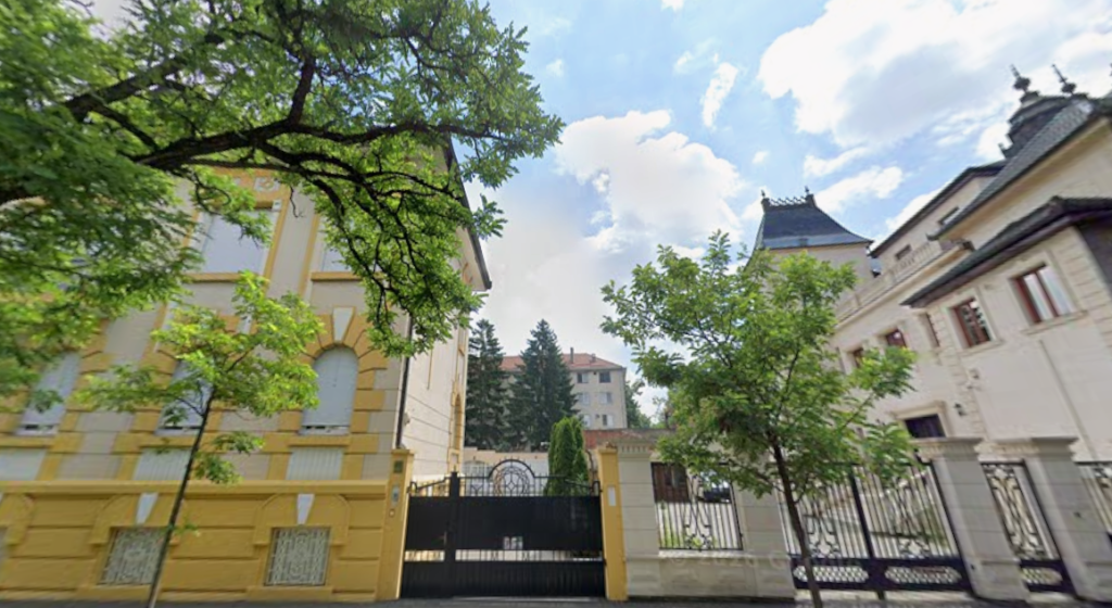 Proprietarii unei vile de pe CD Loga vor să o vândă Primăriei Timișoara