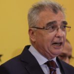 Petrişor Peiu (AUR): Nu cred că toţi parlamentarii PNL vor vota guvernul Mureşan, dacă va ajunge la vot, din discuţiile pe care le aud de la colegii liberali / Este un fel de campionat pe care l-a declanşat, de a nu lua voturi de la alte partide