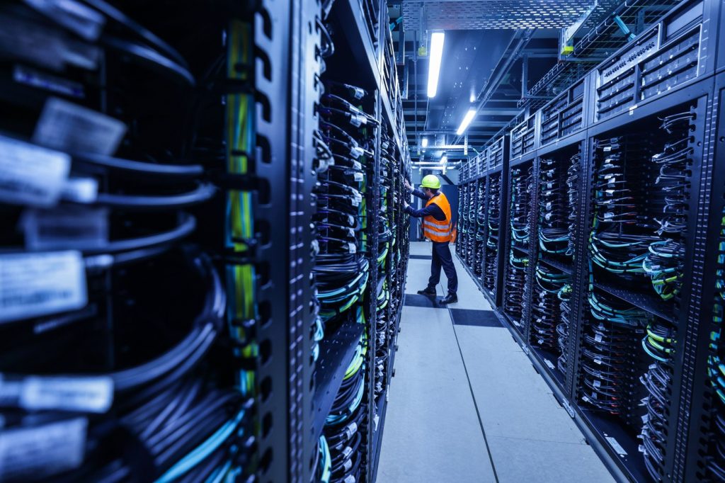 Oamenii de ştiinţă au construit un computer pe bază de ADN, capabil să efectueze calcule folosind miliardele de molecule dintr-o picătură de apă