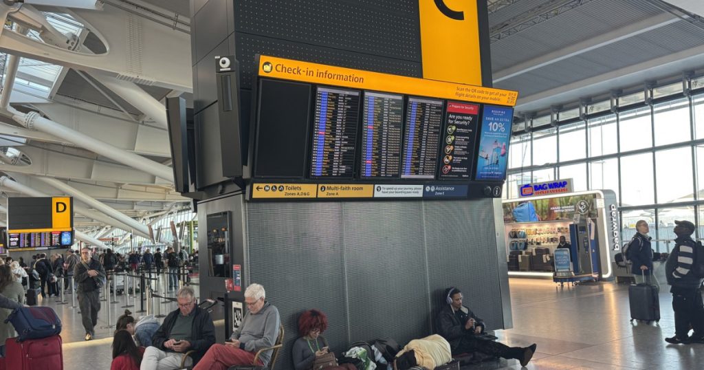 Întârzieri și anulări pe aeroporturile din Marea Britanie. Ce a cauzat haosul