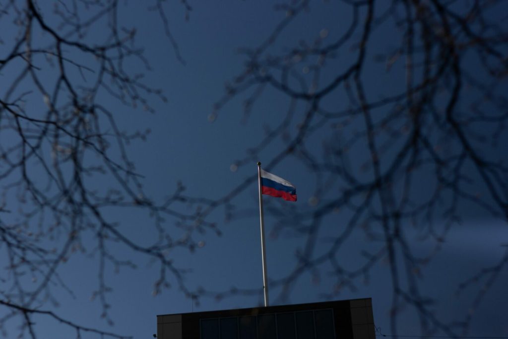 Operațiune pro-Kremlin în toată Europa. Firele duc până la șeful spionajului extern rus