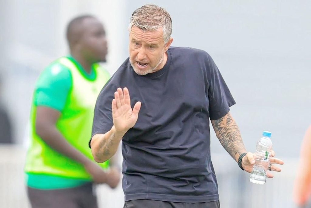 Laurențiu Reghecampf, ședință de 3 ore înainte de semneze cu FCSB! » Reproșul făcut de club