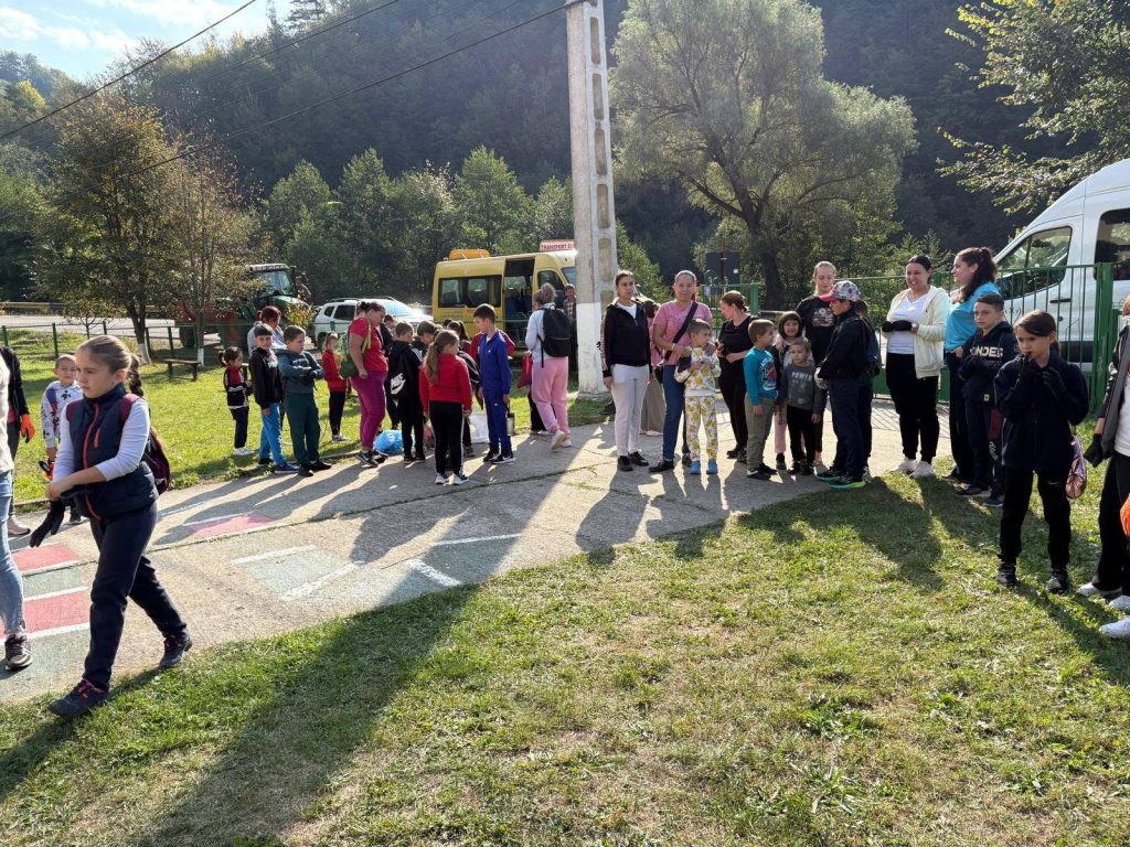 Peste 5 tone de deșeuri reciclabile, strânse în județul Buzău de Ziua Curățeniei Naționale
