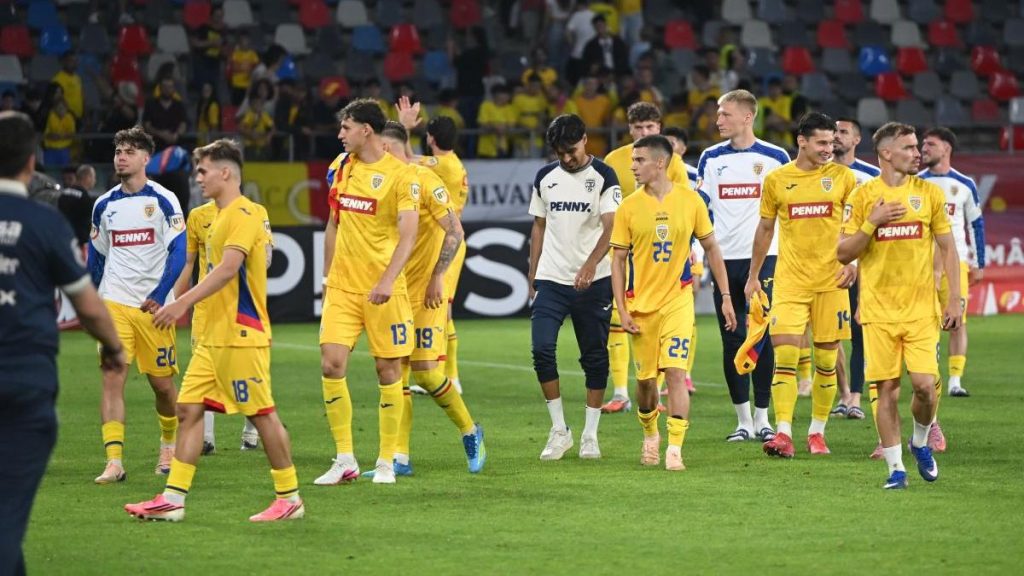 Naţionala lui Hagi debutează ȋn Nations League vineri, de la 21.45, ȋn direct pe Antena 1 și AntenaPLAY, ȋmpotriva Suediei. Studio-ul de meci cu Dan Pavel, Adrian Mutu şi Gabi Tamaş, în direct, de la 21.00