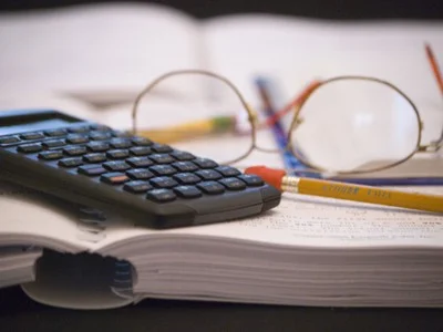 Creditele companiilor înregistrază o neperformanţă de 5,6% – ARB