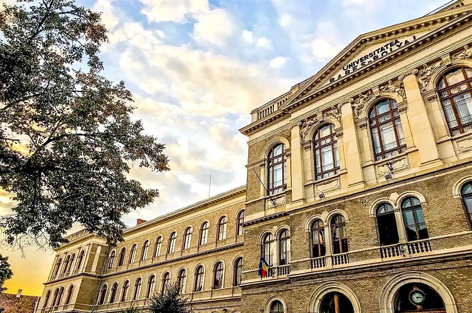 UBB alocă 4 milioane de lei pentru transportul studenților. Călătorii gratuite sau la tarif redus în Cluj