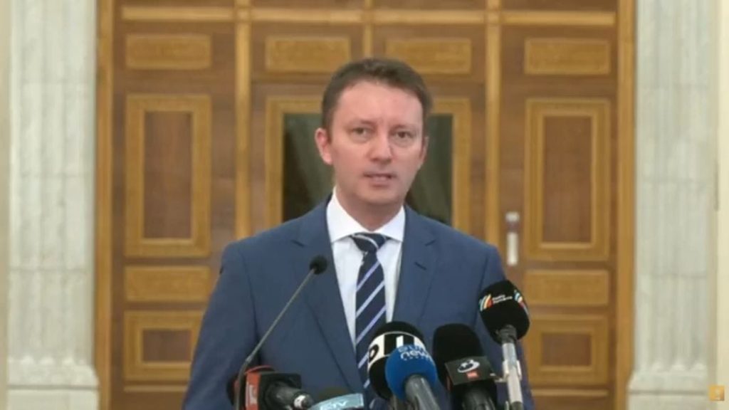 VIDEO Premierul desemnat: „Avem în vedere creșterea salariilor și indexarea pensiilor”. Ce spune Mureșan despre taxe și impozite