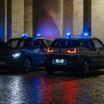 VIDEO 3 milioane euro ascunși în pereți. Poliția a descoperit, cu un pont, o avere în pereții casei unui mafiot din Napoli
