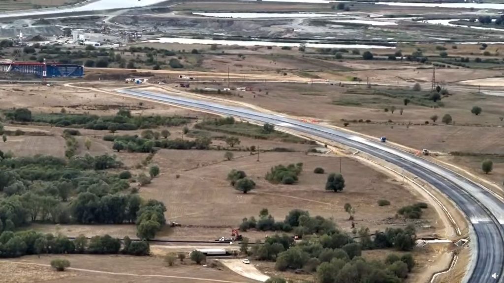 Peste 50% pe unul dintre tronsoanele Autostrăzii Sibiu – Făgăraș. Cum avansează lucrările pe A13