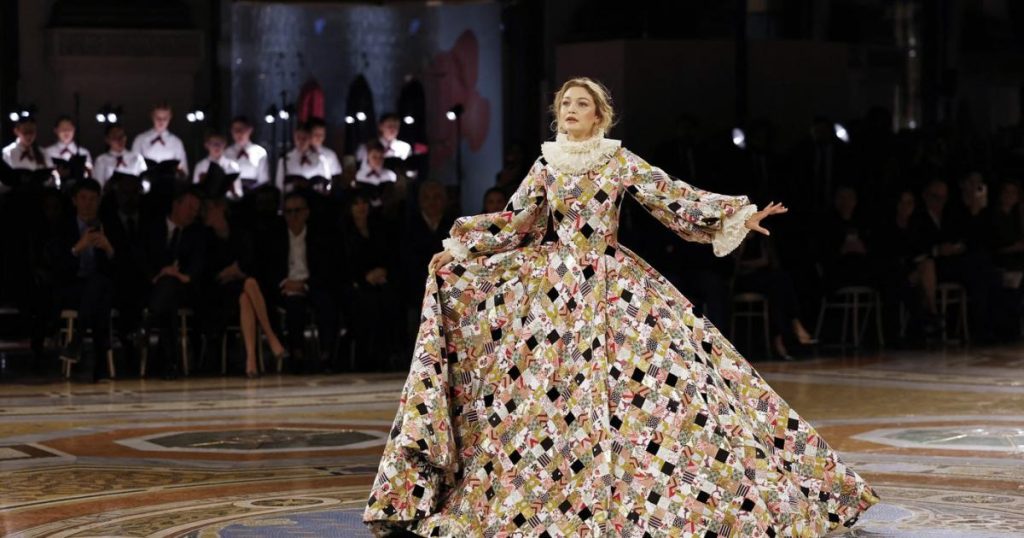 Gigi Hadid, Naomi Campbell sau Monica Bellucci, vedetele unei grandioase prezentări de modă, în Milano