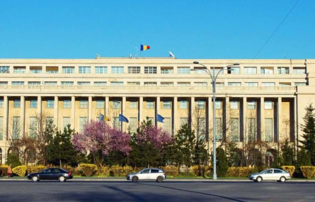 Guvernul publică date despre conducerea a 121 de companii de stat