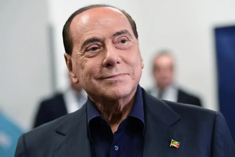 Al doilea cel mai mare aeroport al Italiei poartă acum numele lui Silvio Berlusconi. Decizia finală, după o bătălie de doi ani în justiţie