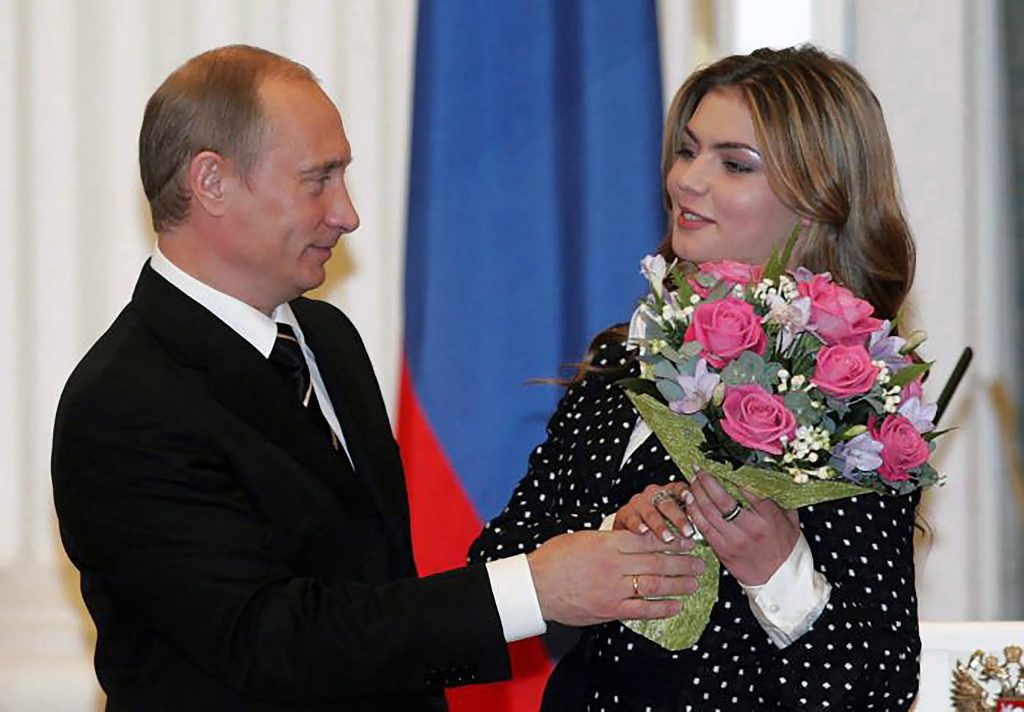 Il Messaggero: Lucrările la vila de lux din Soci a dictatorului Putin par să fie în faza finală / Vacanțele cu amanta la vila de lux de la Marea Neagră și misterul costurilor