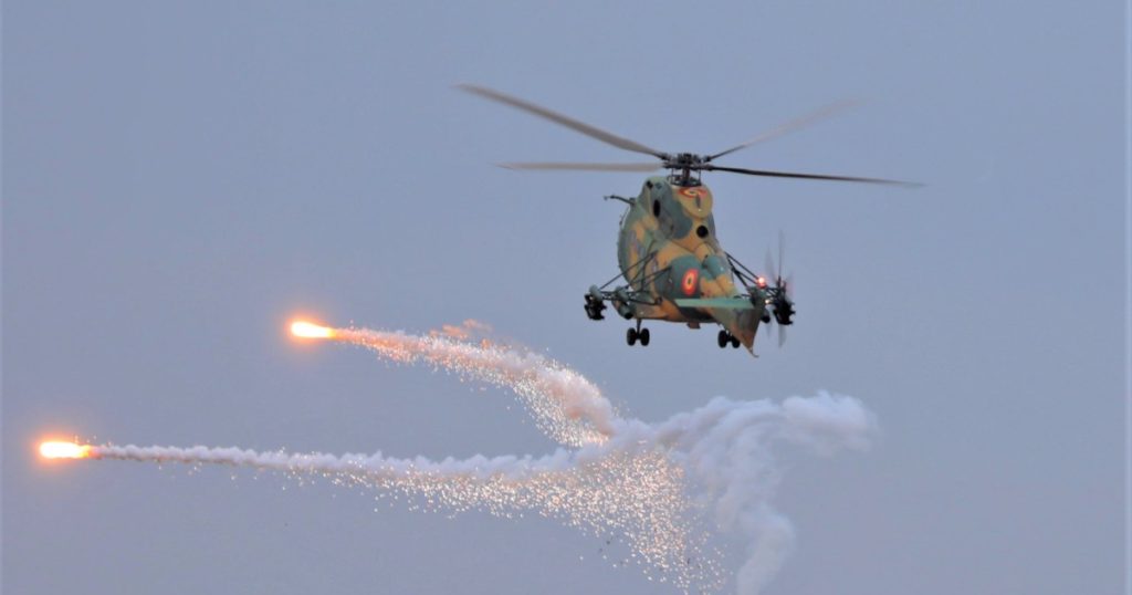 MApN: O dronă a intrat în spațiul aerian național. Avioane de vânătoare și un elicopter militar au fost ridicate în aer