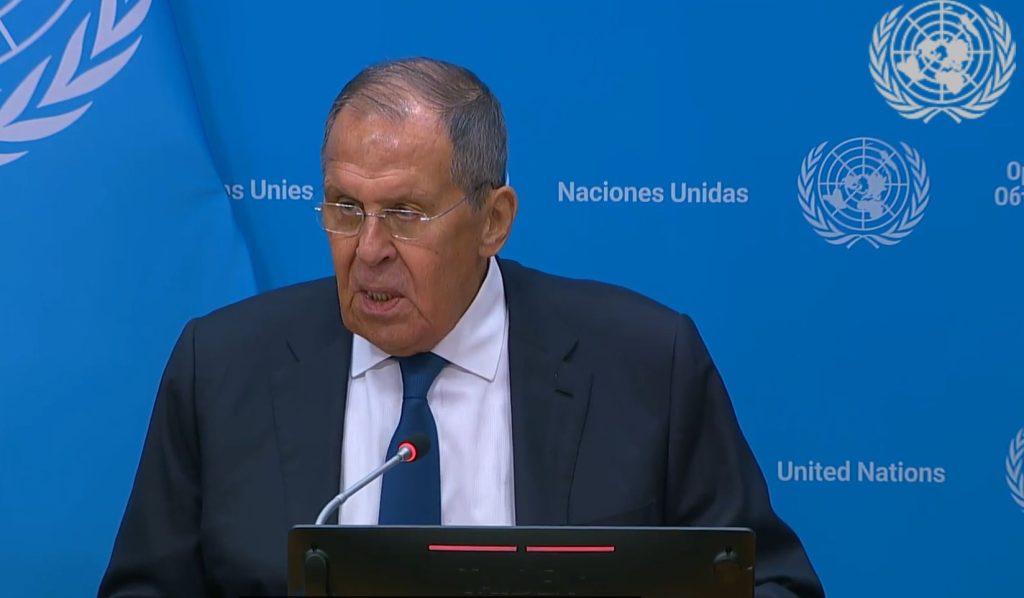 Lavrov spune că Rusia nu vrea război cu Europa. Întrebat dacă Deveselu este încă o țintă, a răspuns râzând: „Păi, asta-i secret”