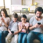 FOTO Orange lansează în România SaferPhone