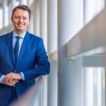Siegfried Mureşan: Cu aritmetica parlamentară, avem 170 de voturi. Am avut discuţii şi cu parlamentarii neafiliaţi, voi merge şi la minorităţi. Discuţiile cu ei se referă la reducerea numărului de parlamentari, vom încerca să găsim o soluţie