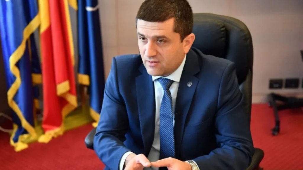 Radu Miruţă: Voturile pentru Guvernul propus de Mureşan se măsoară miercuri. Gălăgia nu ţine loc de soluţii