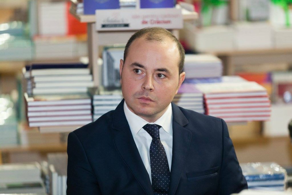 Dacă pică Guvernul Mureșan și Nicușor Dan nu convoacă anticipate, PNL va sesiza CCR. Ce spune USR