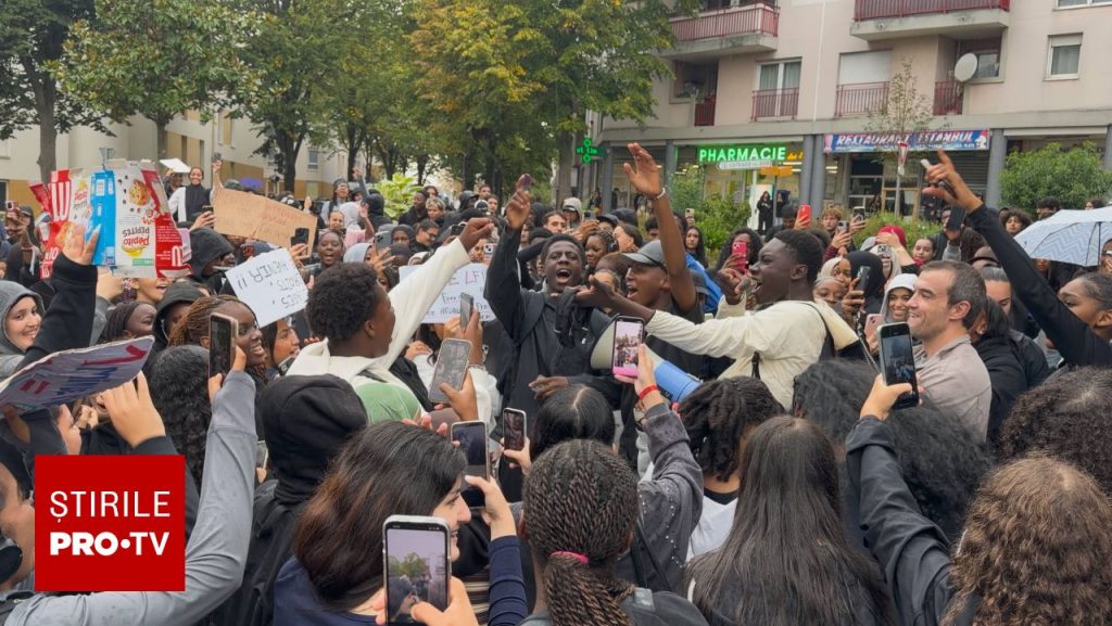 Protestele elevilor se extind în Franța. 164 de persoane au fost arestate, iar guvernul avertizează asupra violențelor. FOTO
