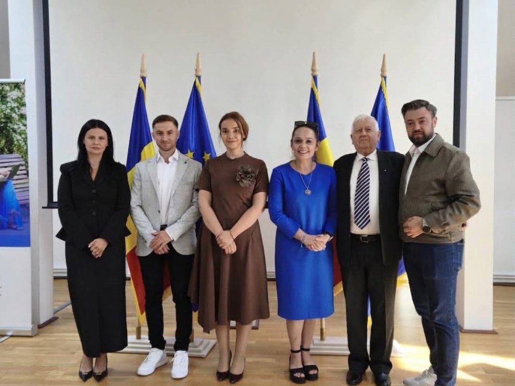 Trei noi consilieri județeni PNL