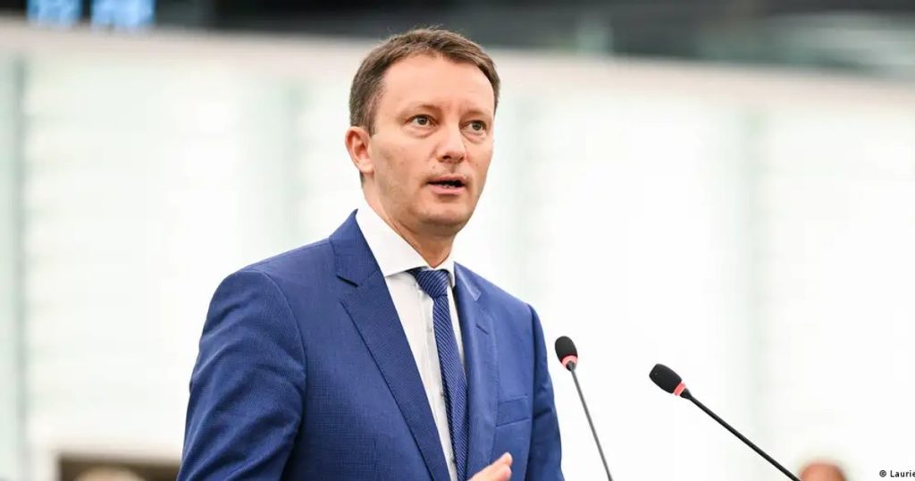Mesaj de ultimă oră al premierului desemnat înainte de votul din Parlament: „Vom lucra cu parlamentari din opoziţie”