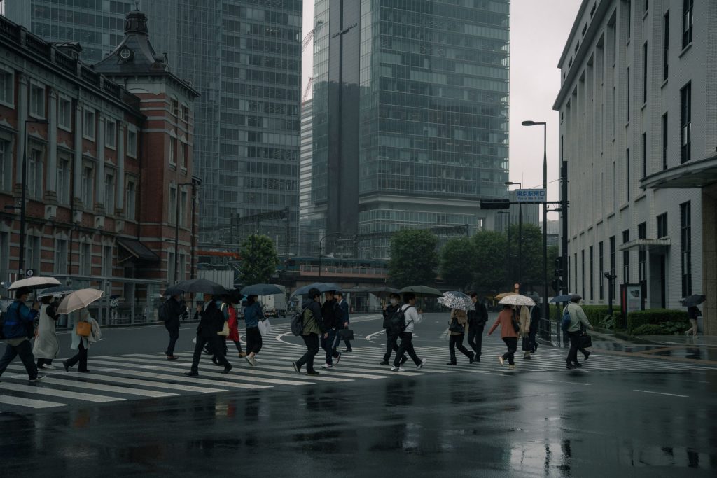 La Tokyo plouă neîncetat de 34 de zile. Este cea mai lungă serie înregistrată vreodată