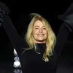 Săptămâna Modei de la Paris - Nadia Comăneci, alături de Jane Fonda şi Eva Longoria pe podium, cu o ţinută românească/ FOTO/ VIDEO