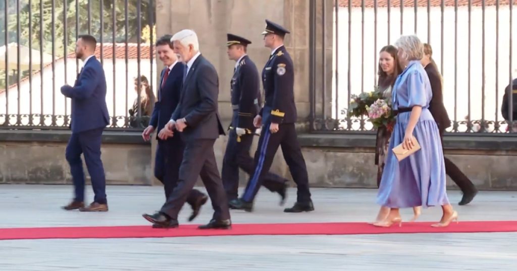 Nicuşor Dan a fost primit la Praga de preşedintele Cehiei, Petr Pavel