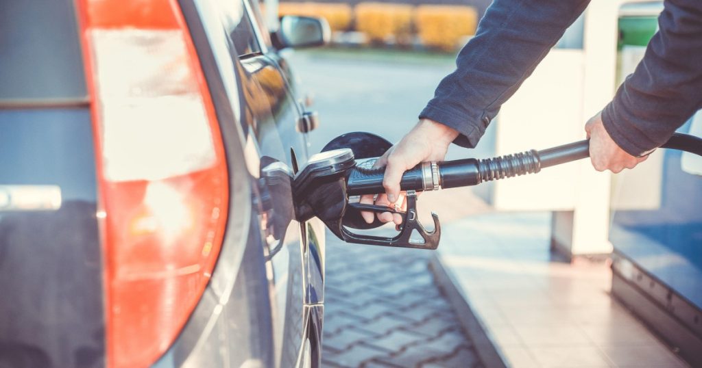 Crește presiunea pe piața globală a energiei. Rusia a prelungit interdicţia la exportul de motorină până la sfârşitul lunii octombrie