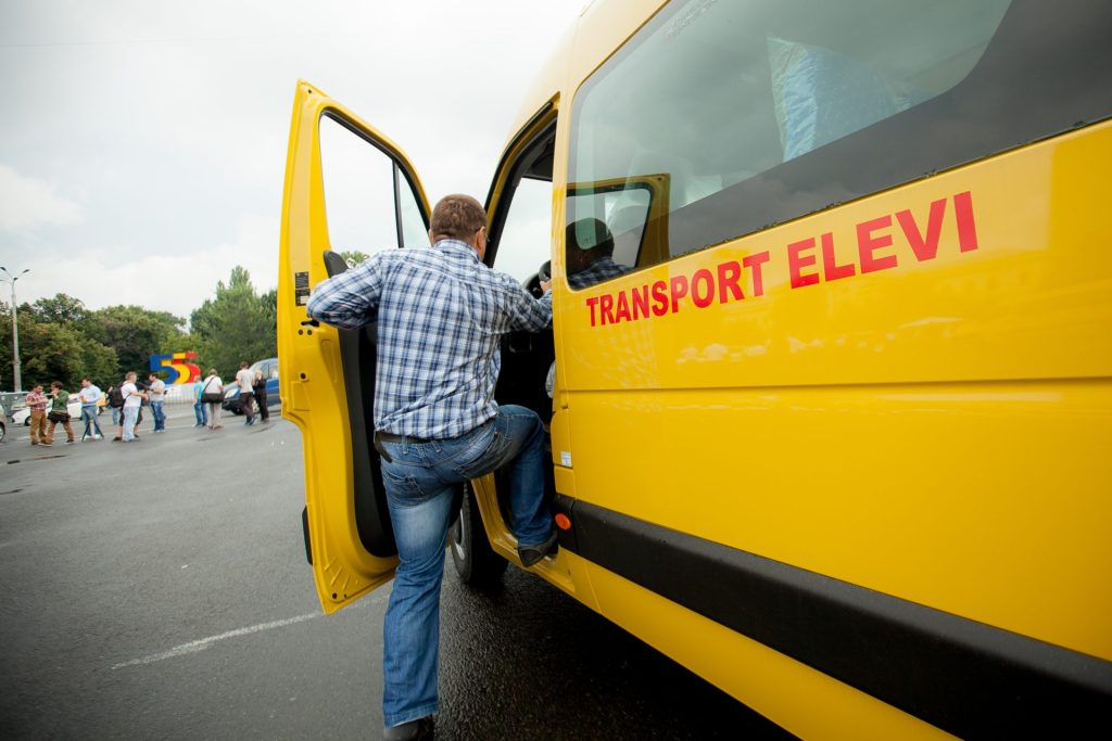 Transport public gratuit pentru elevi