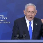 Un pasager israelian al zborului flydubai deviat susţine că a salvat avionul preluând comanda graţie unei emisiuni TV. El a fost primit ca un erou de premierul Benjamin Netanyahu - VIDEO