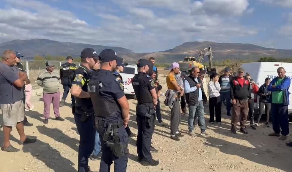 Deputatul Priescu cere explicații DSVSA Gorj după protestul de la Răchiți