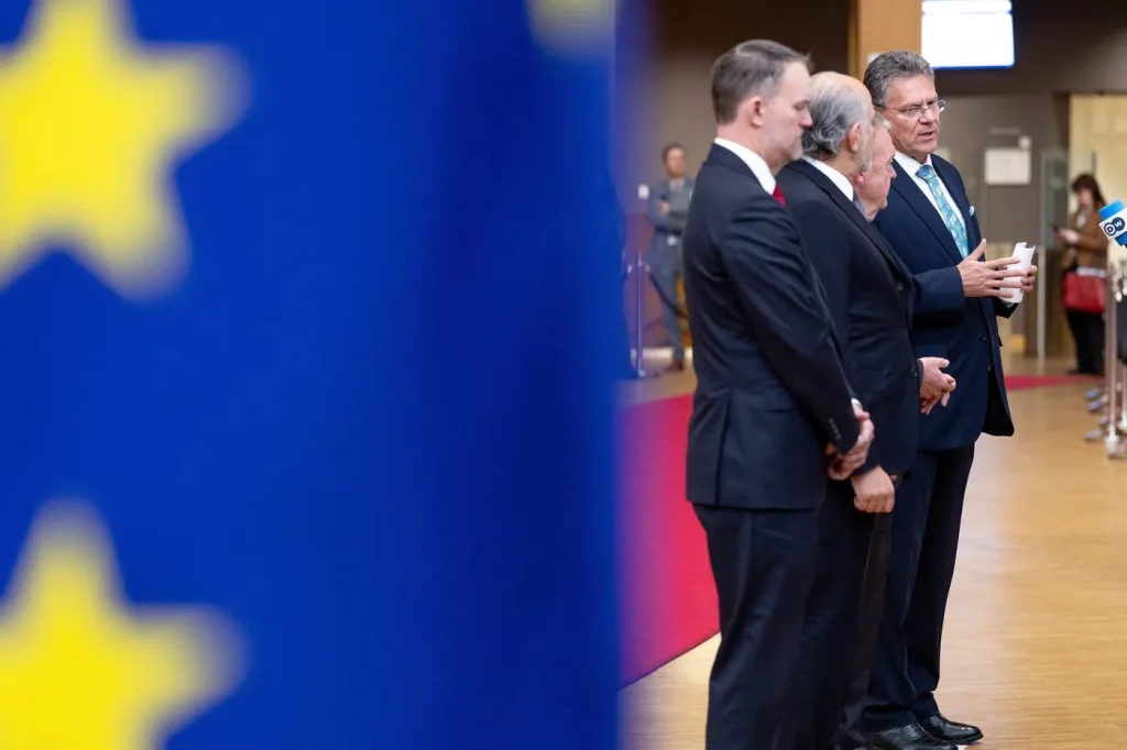 Ce spune UE după iritarea SUA privind stocurile de motorină ale Europei. „Vrem o abordare coordonată pentru reducerea prețurilor”