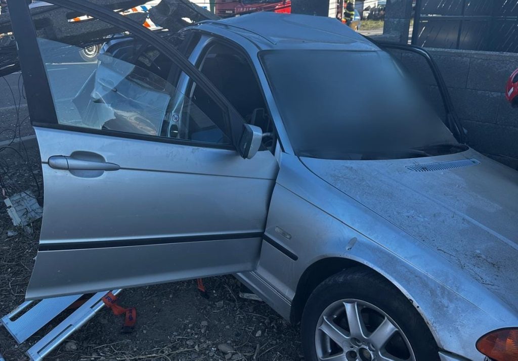 UPDATE. FOTO. Accident rutier în Câmpia Turzii. Copil de 7 ani în stare gravă, transportat la spital. Trafic blocat