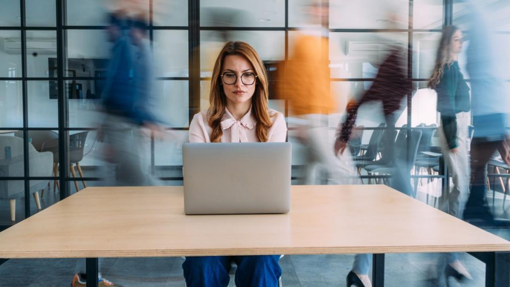 Ce trebuie să știe cei care vor să înceapă o afacere. Ce soluții au startup-urile în primii ani de activitate