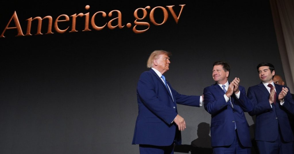 Donald Trump se pregătește să-și numească un nou „țar al AI”. Cine este Jay Clayton și ce rol va avea