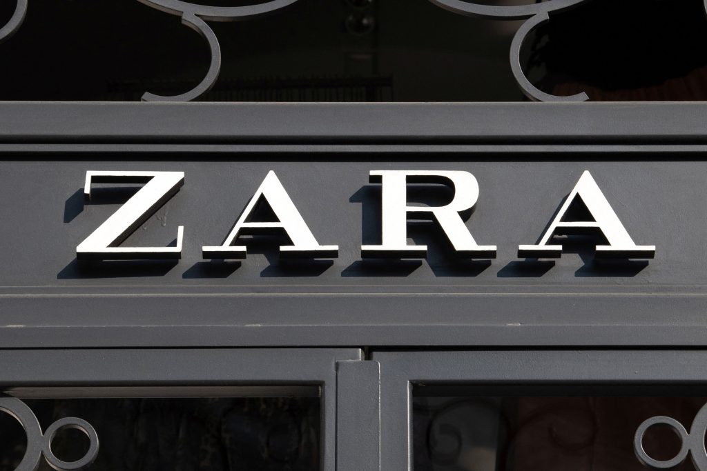 Zara retrage un costum de Halloween care seamănă cu uniforma din lagărele de concentrare