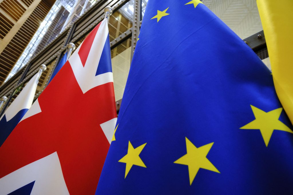 Jumătate dintre alegătorii britanici, în favoarea reîntoarcerii la UE
