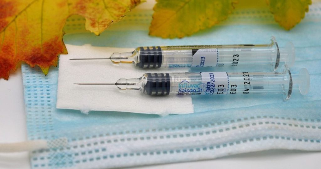 AUDIO | Medicii recomandă vaccinarea antigripală în octombrie: „N-ar trebui să existe nicio excepție”