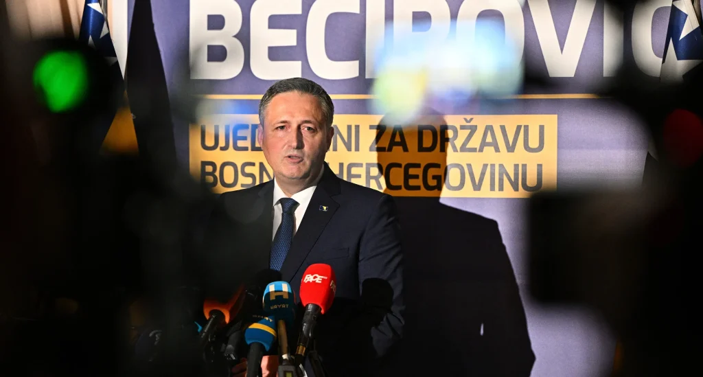 Alegeri Bosnia: Doar un nume nou în rândul celor trei președinți ai țării