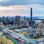 ULTIMA ORĂ Starea de criză la carburanți, cu acciză dinamică și taxă de solidaritate, prelungită până în primăvară. Plafonare la adaos și pentru rafinare și importuri. Îngrijorări exprimate cu privire la disponibilitatea motorinei pe piață