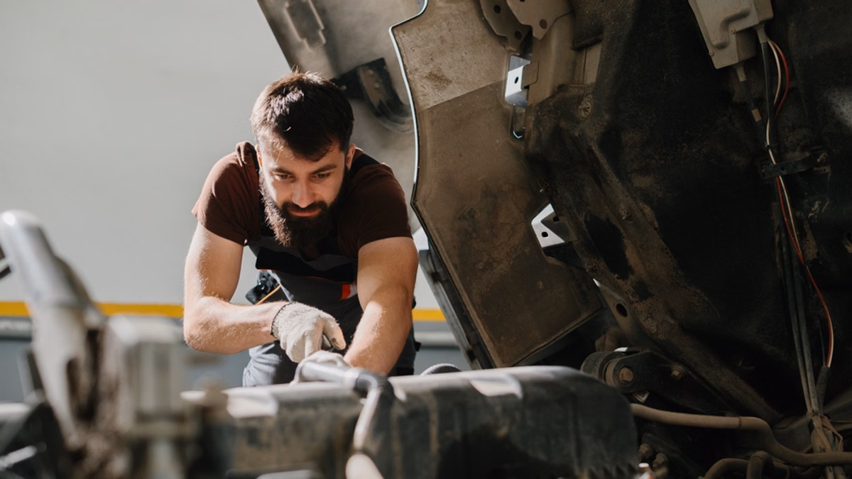 7 probleme frecvente ale motoarelor diesel și unde găsești specialiști pentru ele