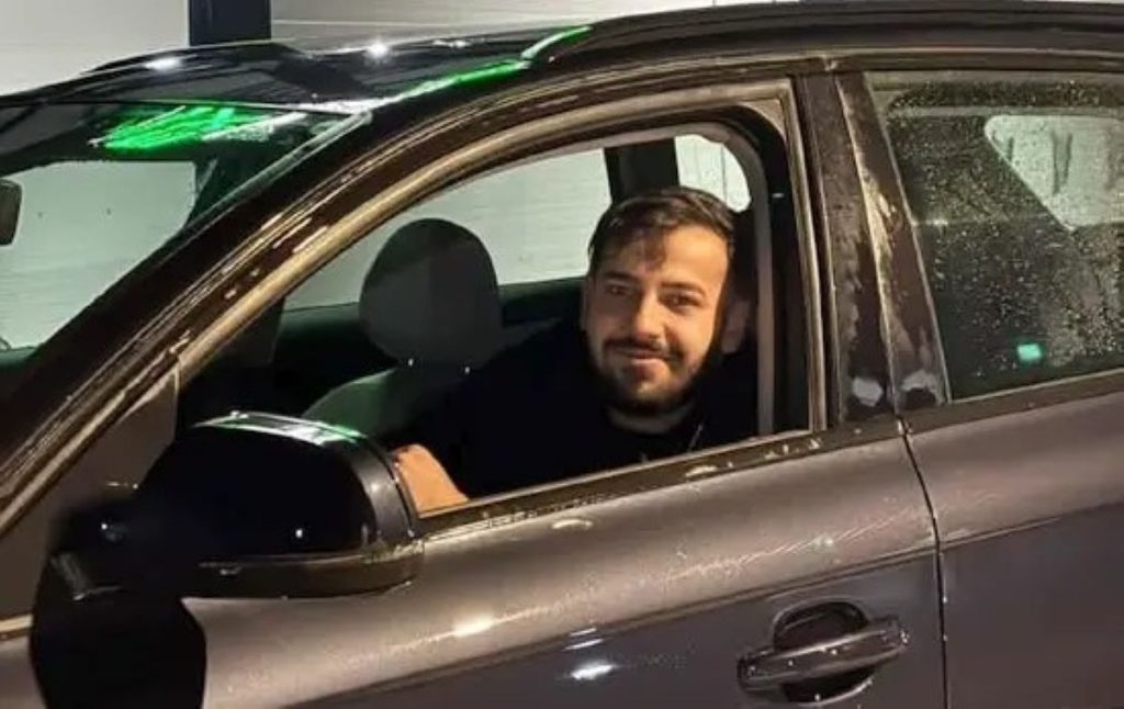 Dublă tragedie! Un tânăr de 20 de ani a murit după un infarct, iar după câteva ore s-a stins și bunicul său