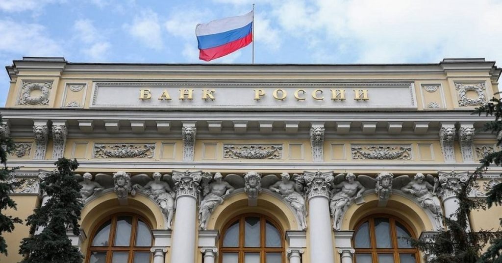 Rusia își construiește propria alternativă la sistemul financiar occidental. Rubla digitală depășește de trei ori estimările în prima lună