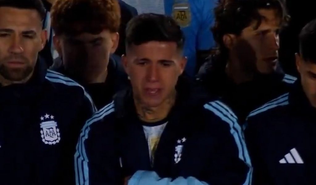 Enzo Fernandez, în lacrimi la retragerea lui Lionel Messi. Reacția emoționantă după ultimul meci pentru Argentina