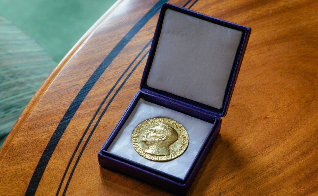 Trump vrea din nou Nobelul pentru Pace. Papa Leon al XIV-lea și două instanțe internaționale, printre contracandidați