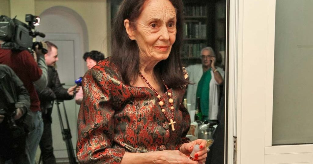 Scandalul care o ține pe Adriana Iliescu în tribunale de peste 20 de ani! Miza: casa și terenul familiei