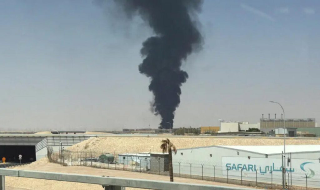 Explozii în capitala Arabiei Saudite. Rebelii Houthi susțin că au atacat cu o rachetă balistică aeroportul din Riad