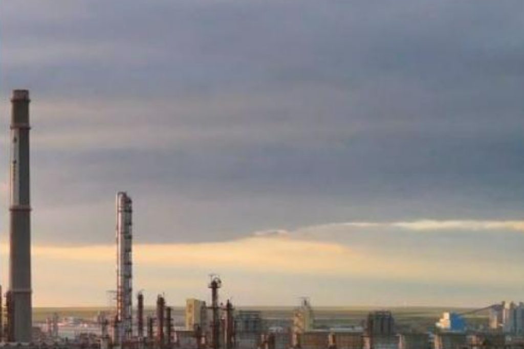 Rompetrol Rafinare accelerează tranziţia energetică – centrală fotovoltaică pentru rafinăria Petromidia
